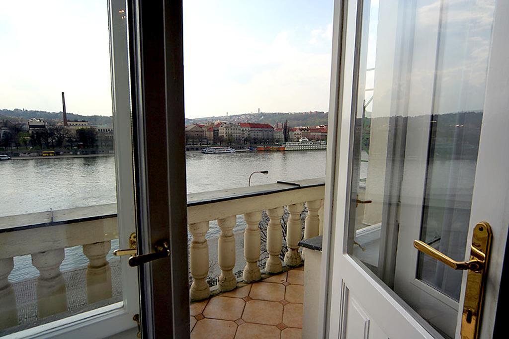 & Royal Standard Hotel Prag