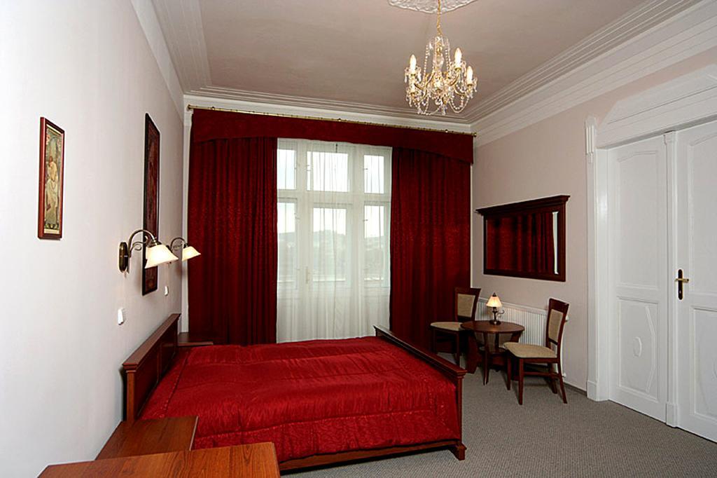 Hotell & Royal Standard
